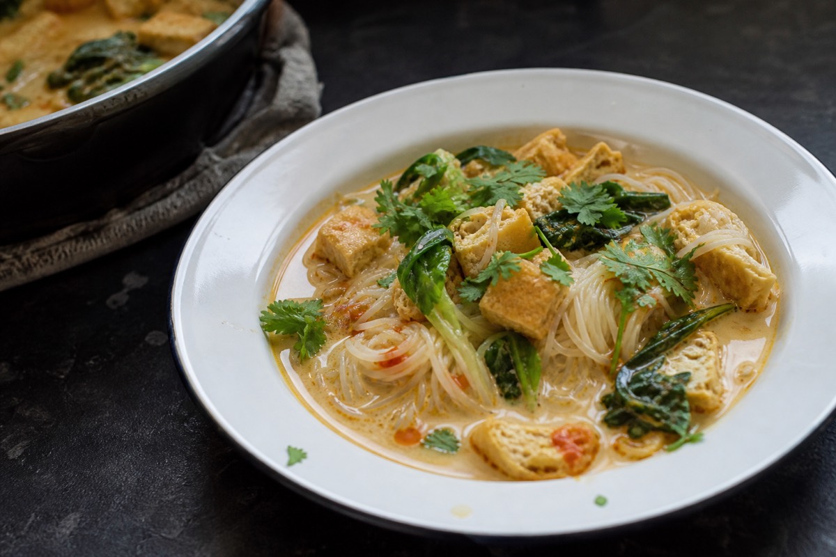 Gentle coconut tofu laksa