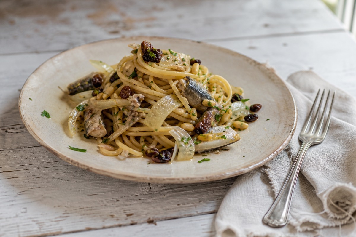 Sicilian-style sardine & fennel linguine