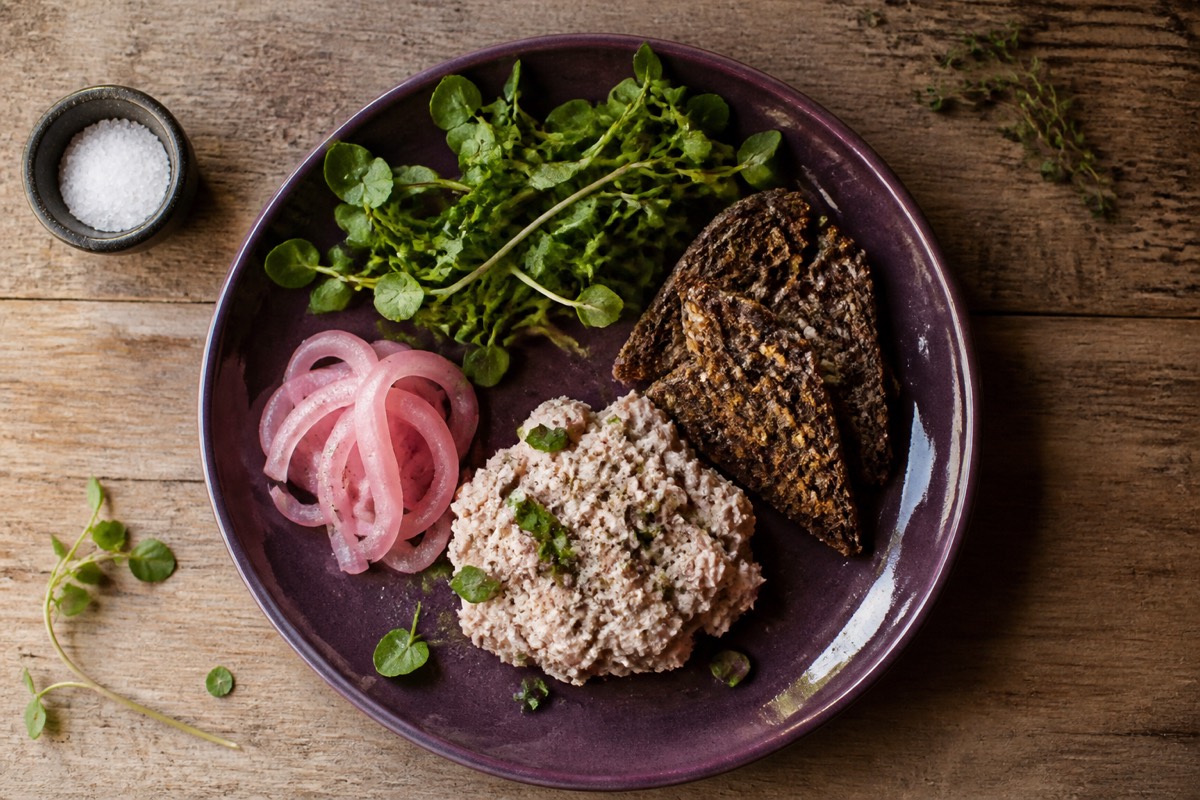 Smoked mackerel pate plate with pickles & rye
